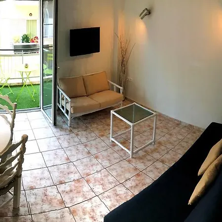 100m From The Cosy * Loutráki